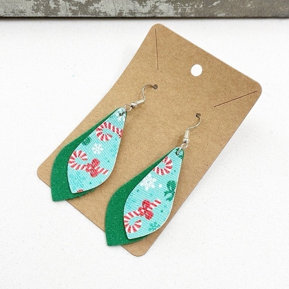 Christmas candy cane print teardrop hand made earrings - Picture 1 of 2